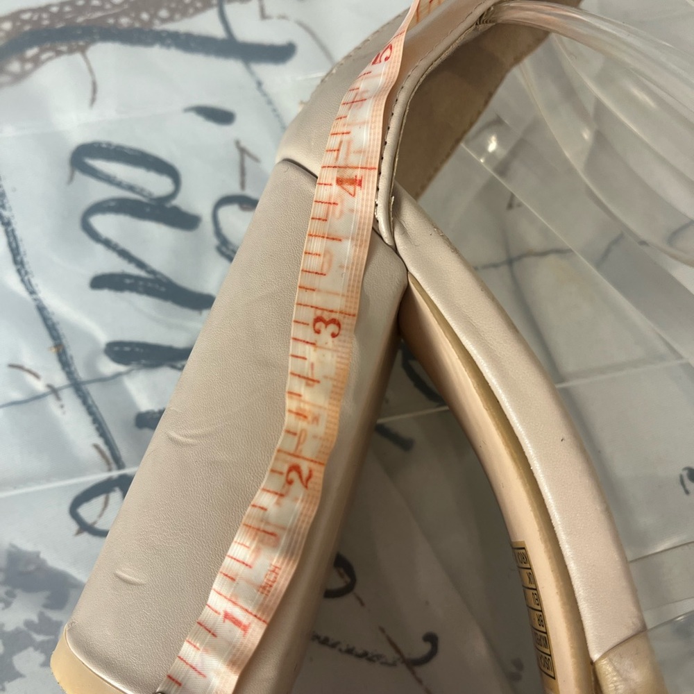 Forever21 Block Nude Heels - Picture 9 of 9